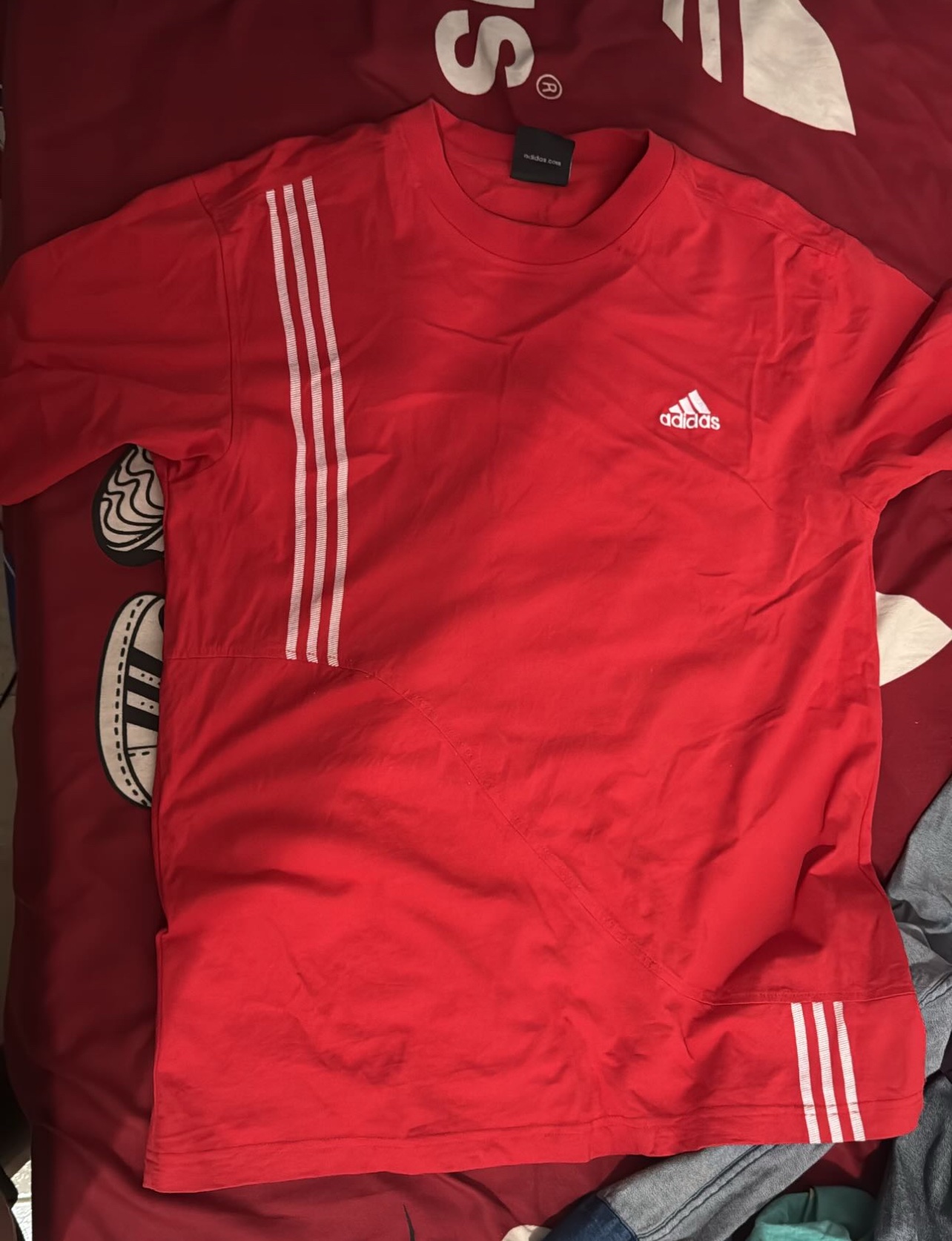 Adidas T-Shirt